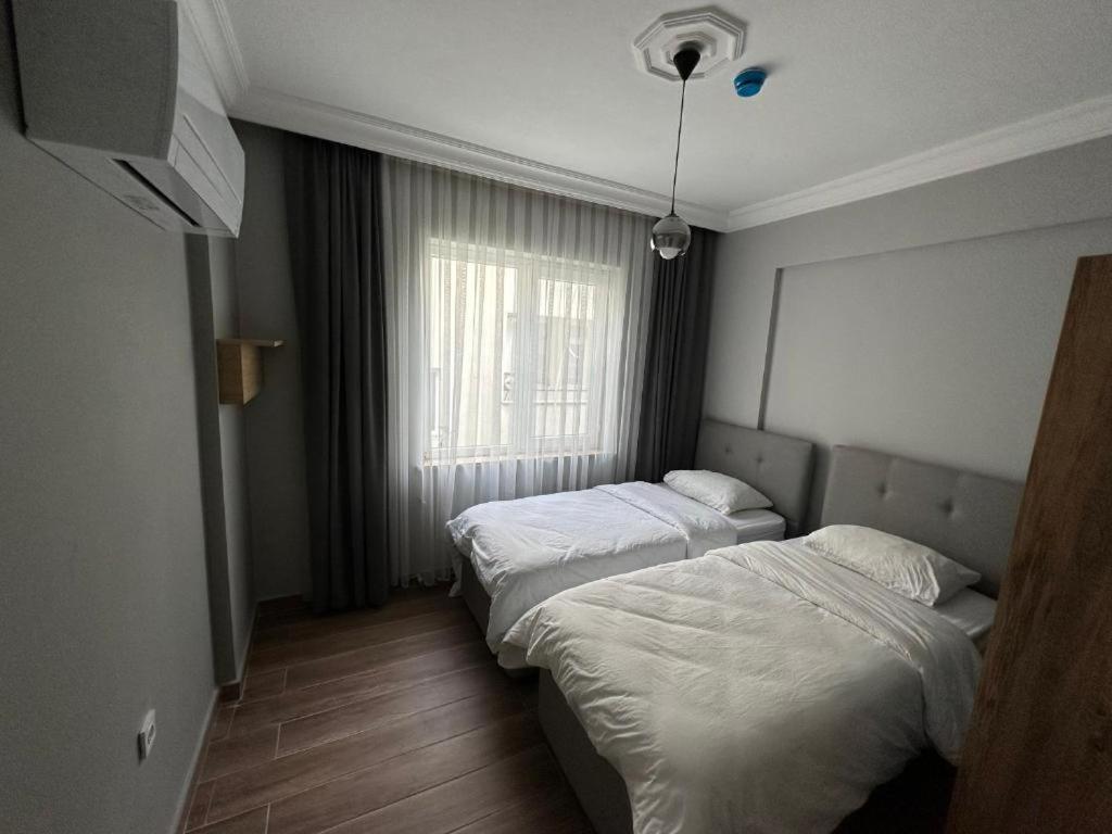 Pomruj Suites Lara Antalya Exterior foto
